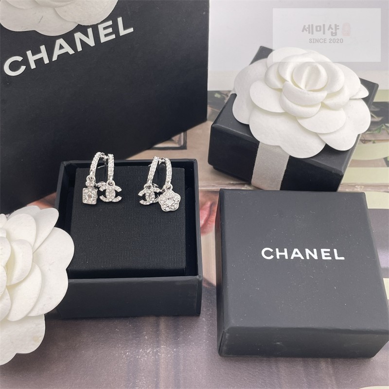 C H A N E L 샤넬 CC 펜던트 이어링 악세사리 2번 이미지