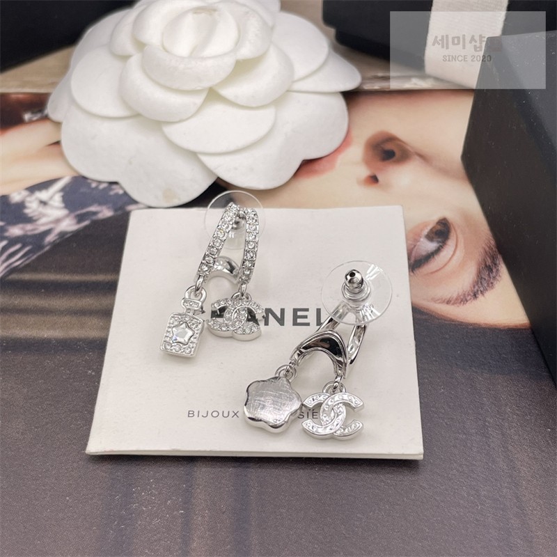 C H A N E L 샤넬 CC 펜던트 이어링 악세사리 5번 이미지