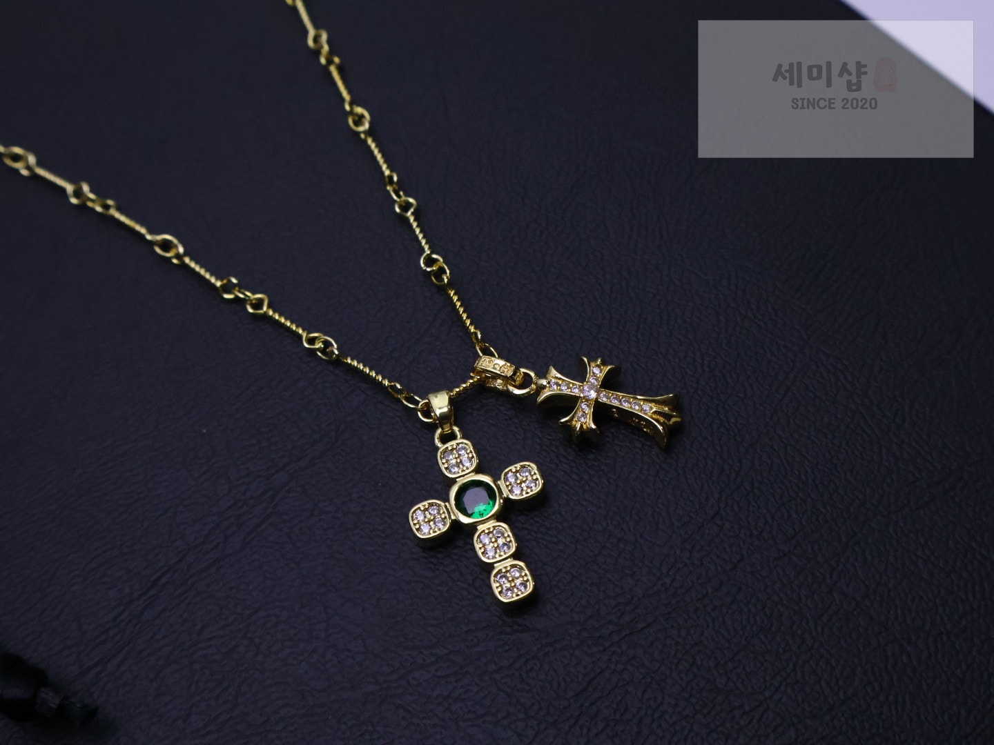 Chrome Hearts 크롬하츠 골드 타이니 CH 크로스 펜던트 옐로우 골드 악세사리 3번 이미지
