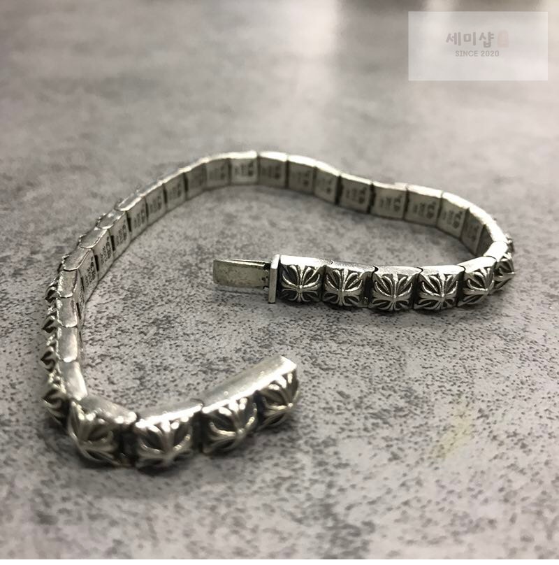 Chrome Hearts 크롬하츠 크로스 블럭 925 실버 팔찌 악세사리 5번 이미지