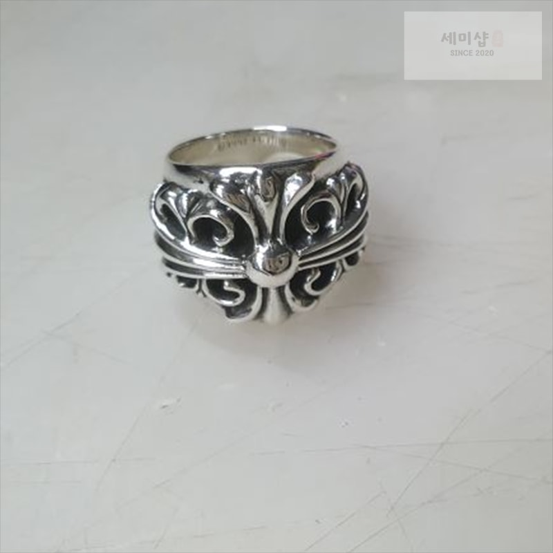 Chrome Hearts 크롬하츠 플로랄 링 레플리카 5번 이미지 - 악세사리 | 세미샵 레플리카 사이트