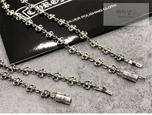Chrome Hearts 크롬하츠 BS플레어 라지 베일 펜던트 원볼 BS플레어 악세사리 6번 이미지