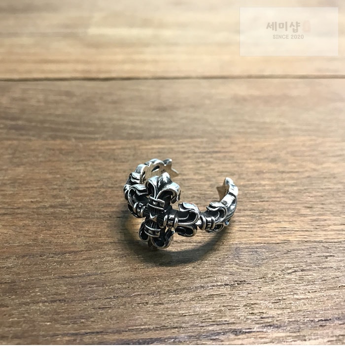 Chrome Hearts 크롬하츠 BS 플레어링 반지 악세사리 5번 이미지