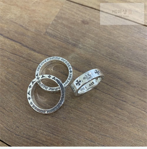 Chrome Hearts 크롬하츠 x 포티 해리스 스페이스 링 악세사리 4번 이미지