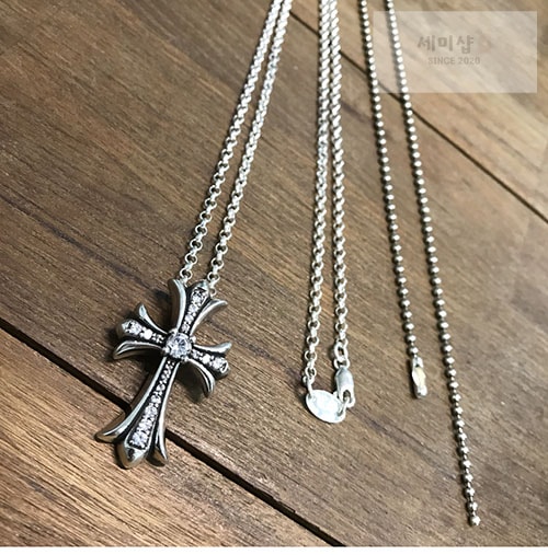 Chrome Hearts 크롬하츠x스와로브스키 타이니 크로스 펜던트 악세사리 3번 이미지