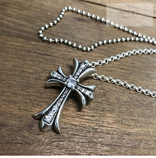 Chrome Hearts 크롬하츠x스와로브스키 타이니 크로스 펜던트 악세사리 5번 이미지