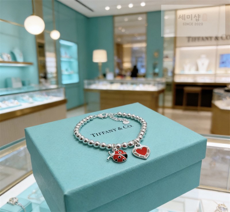 Tiffany And Co 티파니앤코 리턴 투 하트 레드 에나멜 하트 브레이슬릿 화이트 골드 악세사리 2번 이미지