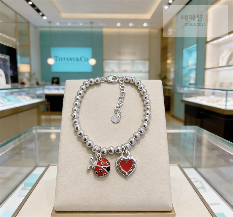Tiffany And Co 티파니앤코 리턴 투 하트 레드 에나멜 하트 브레이슬릿 화이트 골드 악세사리 5번 이미지