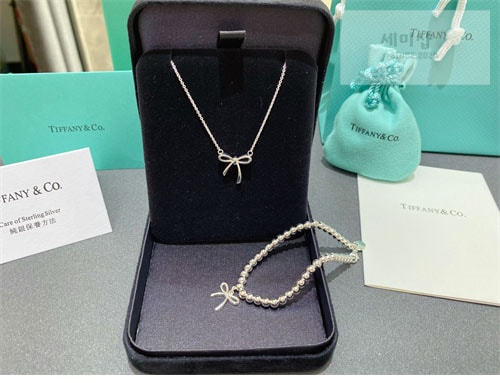 Tiffany And Co 티파니앤코 스털링 실버 리본 보우 목걸이 악세사리 2번 이미지