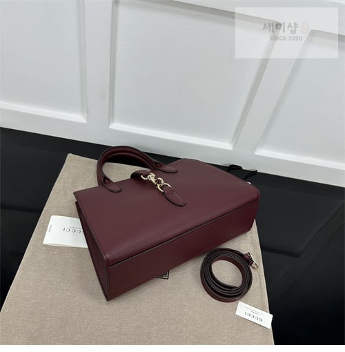 Gucci 구찌 레더 후크 클로저 미디엄 토트백 레플리카 35번 이미지 - Bag | 세미샵 레플리카 사이트