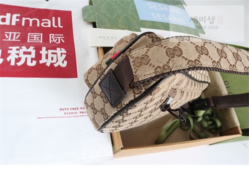 Gucci 구찌 스몰 GG 크로스백 힙색 802096 Bag 18번 이미지