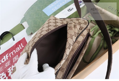 Gucci 구찌 스몰 GG 크로스백 힙색 802096 Bag 21번 이미지
