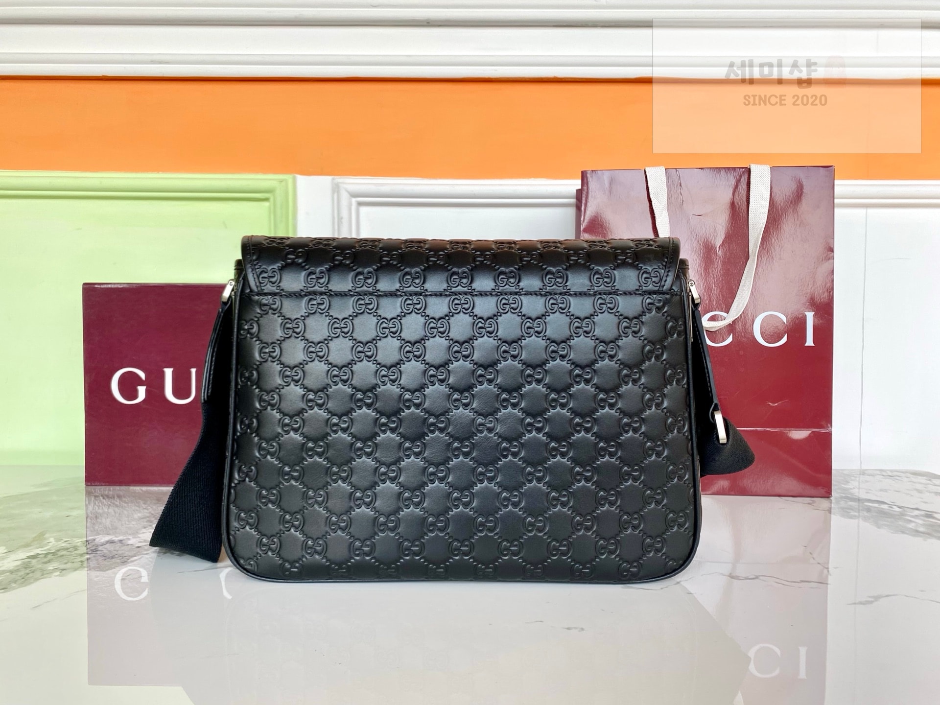 Gucci 구찌 엠블럼 미디움 크로스백 블랙 Bag 2번 이미지