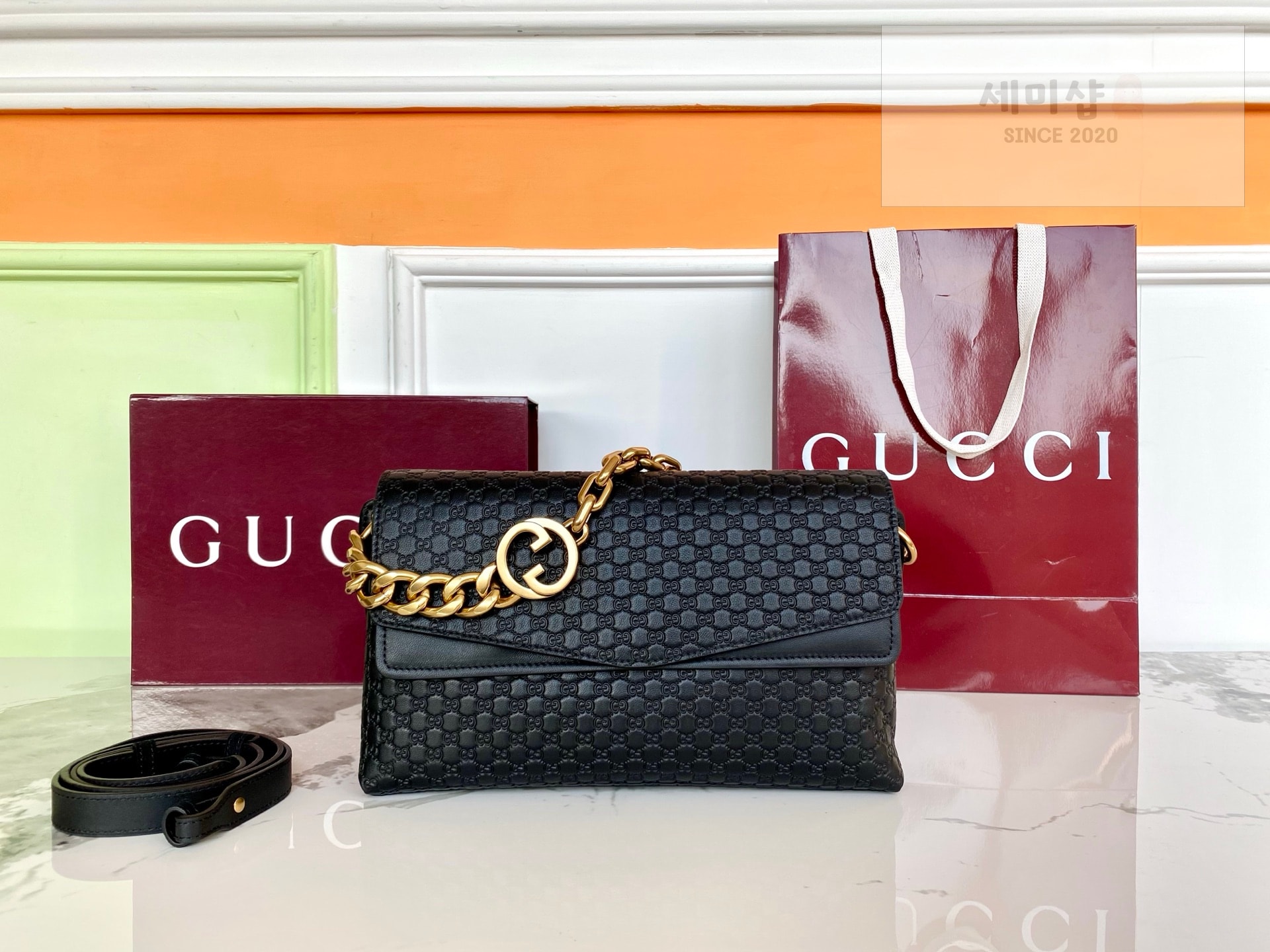 Gucci 구찌 체인 미디움 숄더백 블랙 GG 엠보싱 Bag 1번 이미지