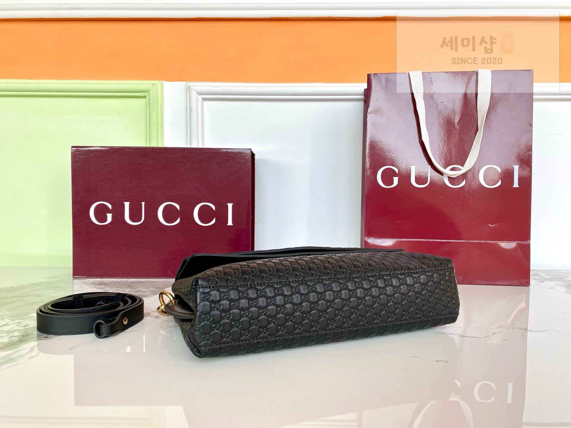 Gucci 구찌 체인 미디움 숄더백 블랙 GG 엠보싱 Bag 4번 이미지