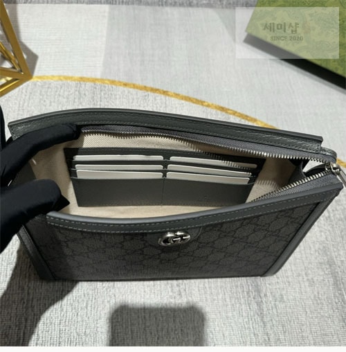 Gucci 구찌 GG 수프림 캔버스 파우치 클러치백 760243 Bag 8번 이미지