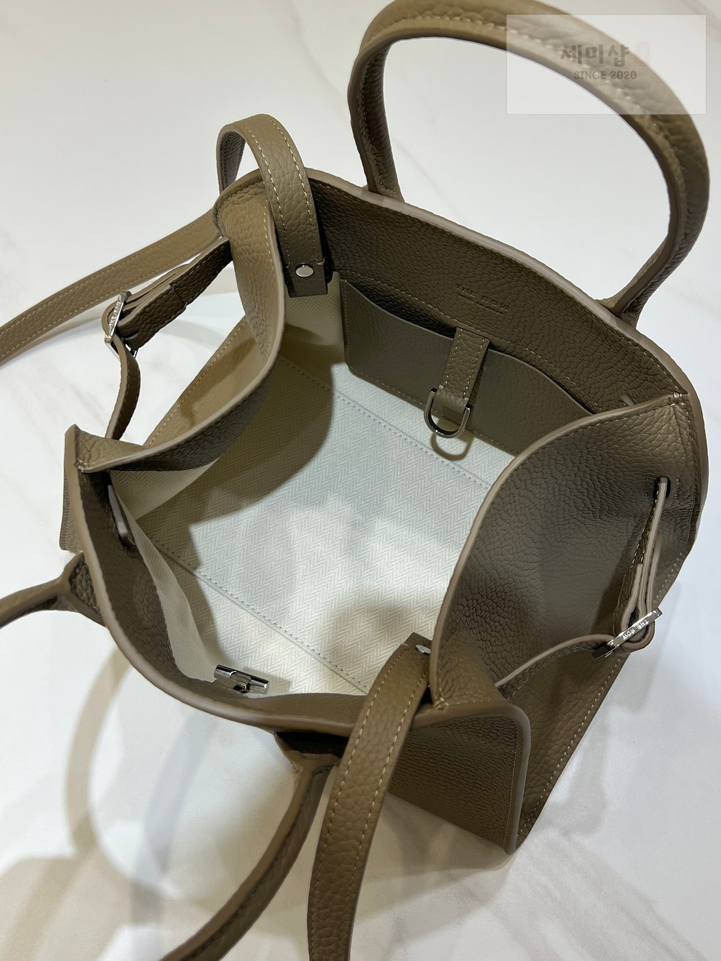 더로우 더로우 마고 10 머스캣 Bag 8번 이미지