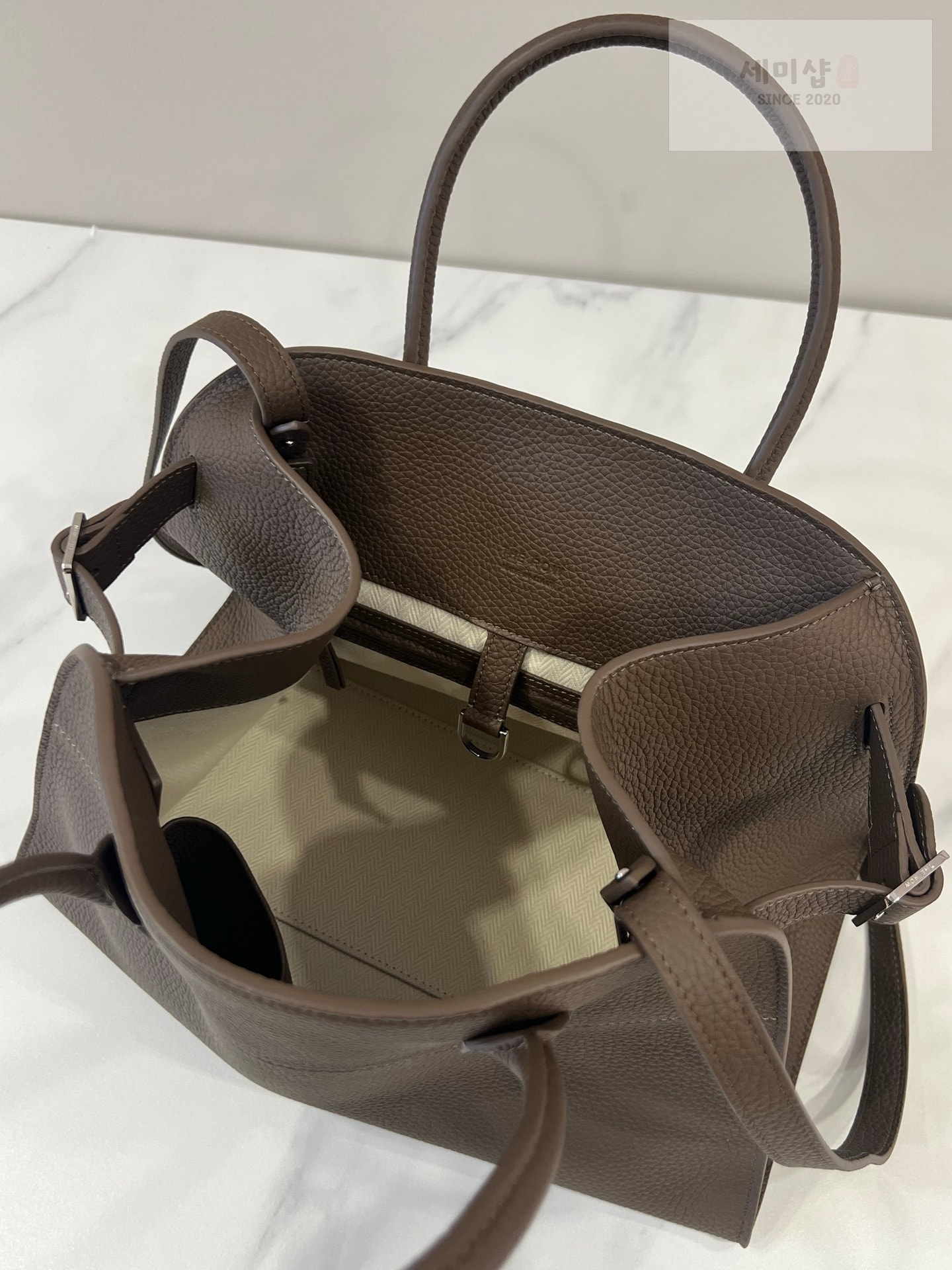 더로우 더로우 마고 12 모카 Bag 8번 이미지