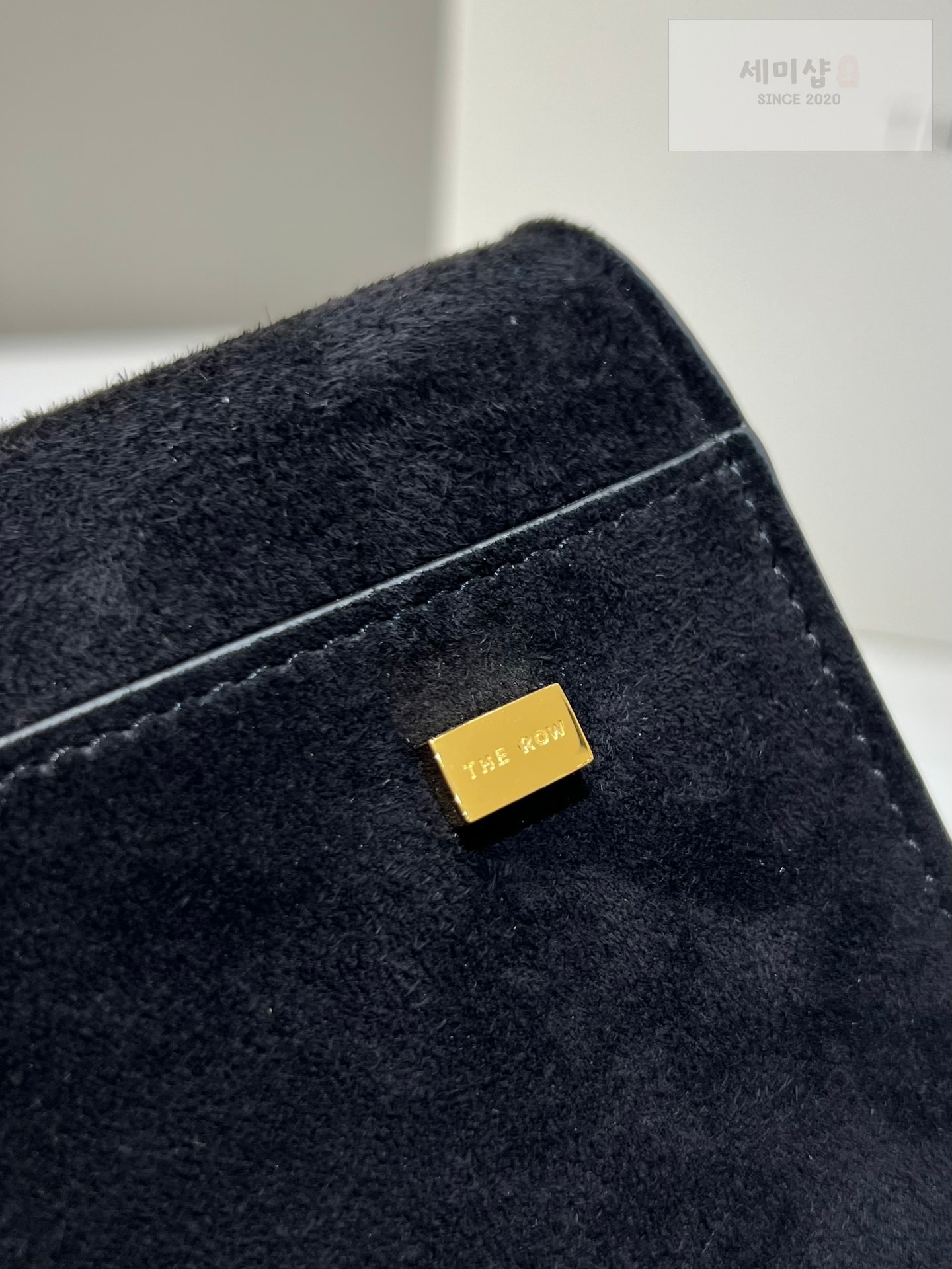 더로우 더로우 마고 15 블랙 스웨이드 Bag 5번 이미지