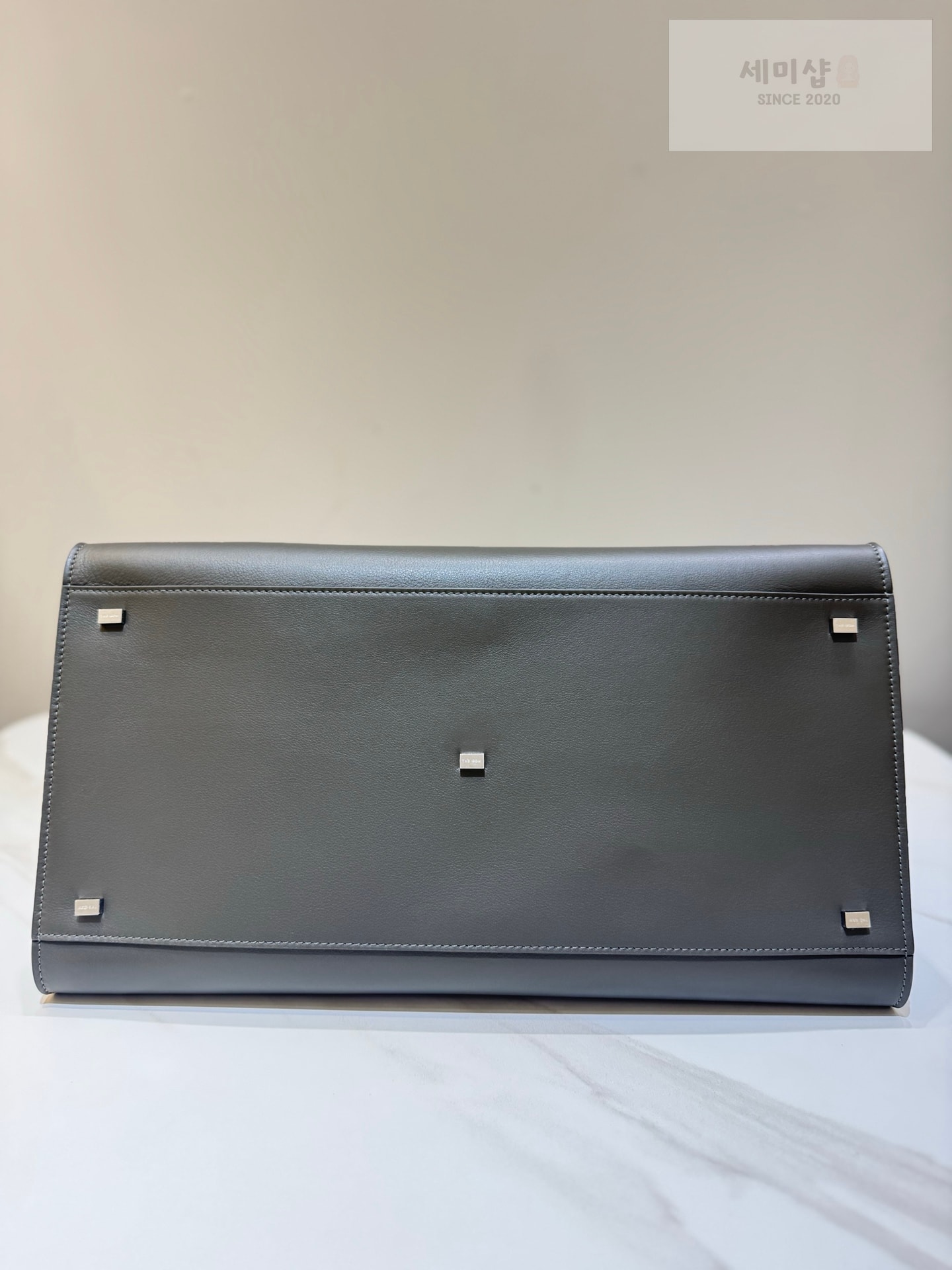 더로우 더로우 마고 17 그라파이트 Bag 4번 이미지
