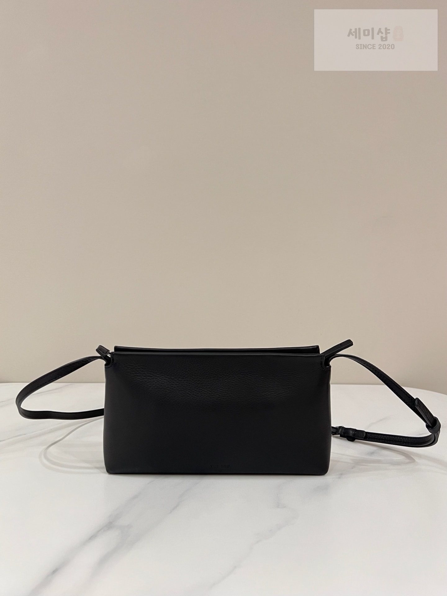 더로우 더로우 미디움 레네 블랙 Bag 1번 이미지