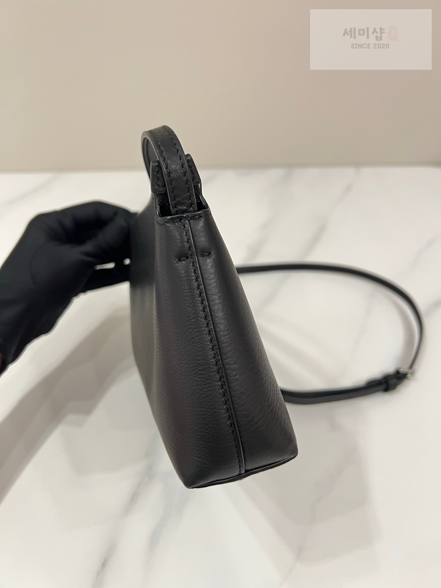 더로우 더로우 미디움 레네 블랙 Bag 3번 이미지
