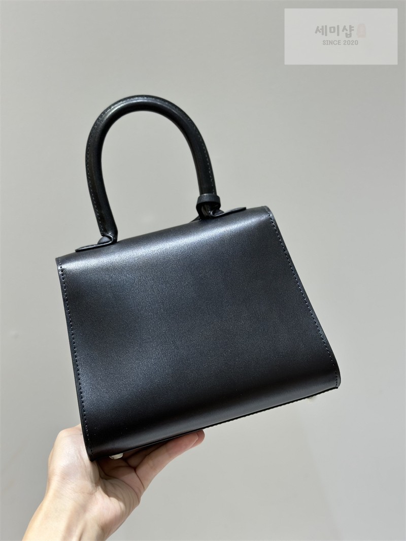 델보 델보 브리앙 미니 박스 카프 블랙 금장 Bag 4번 이미지