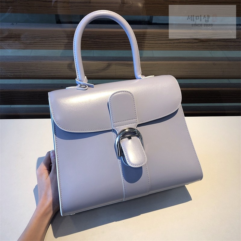 델보 델보 브리앙 MM 박스 카프 라벤더 Bag 3번 이미지
