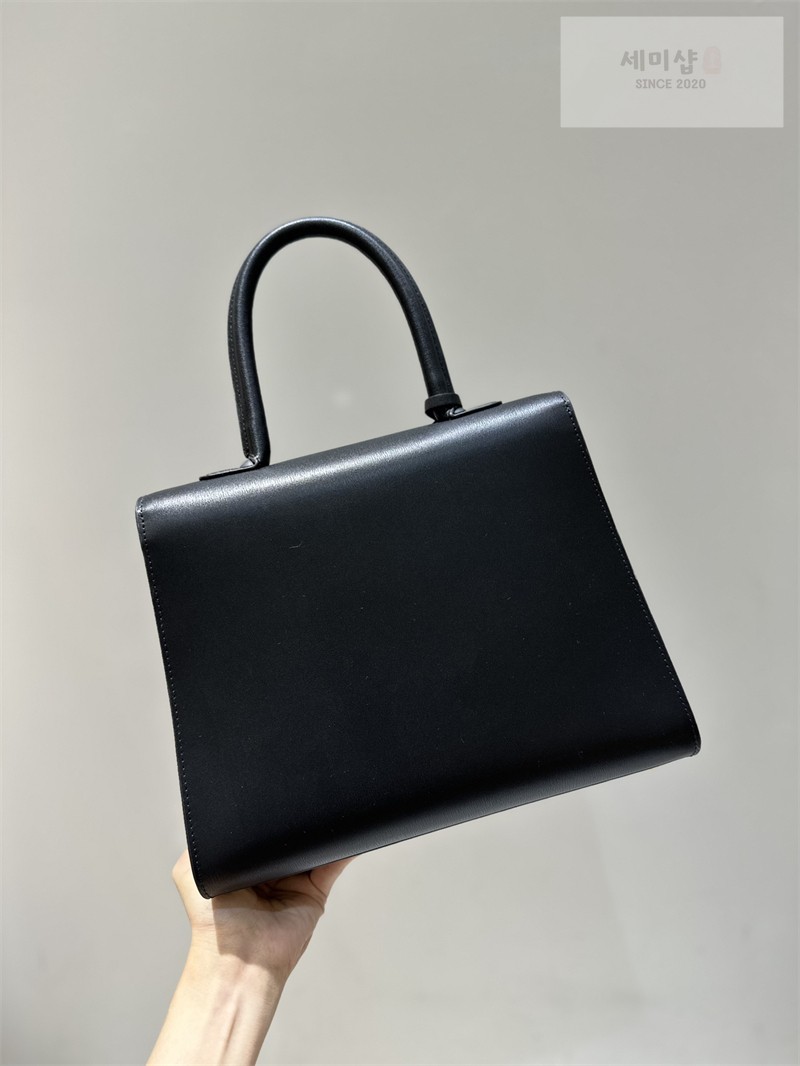 델보 델보 브리앙 MM 박스 카프 블랙 Bag 4번 이미지