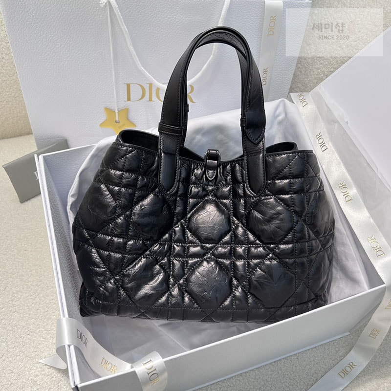 D I O R 디올 뚜주흐 미디엄 백 블랙 매크로까나쥬 크링클 Bag 8번 이미지