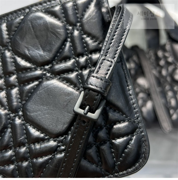 D I O R 디올 뚜주흐 미디엄 백 블랙 매크로까나쥬 크링클 Bag 14번 이미지