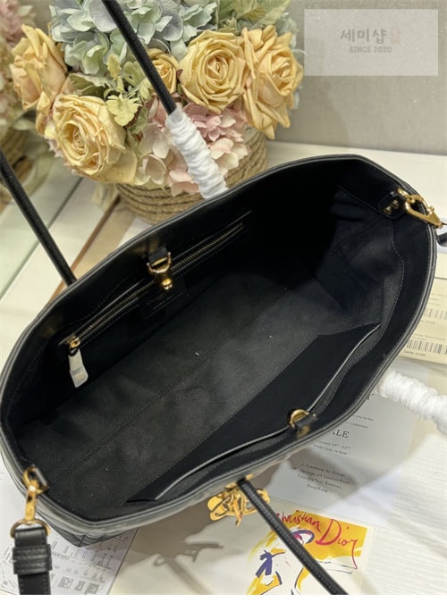 D I O R 디올 뚜주흐 백 스몰 블랙 매크로 까나쥬 Bag 12번 이미지