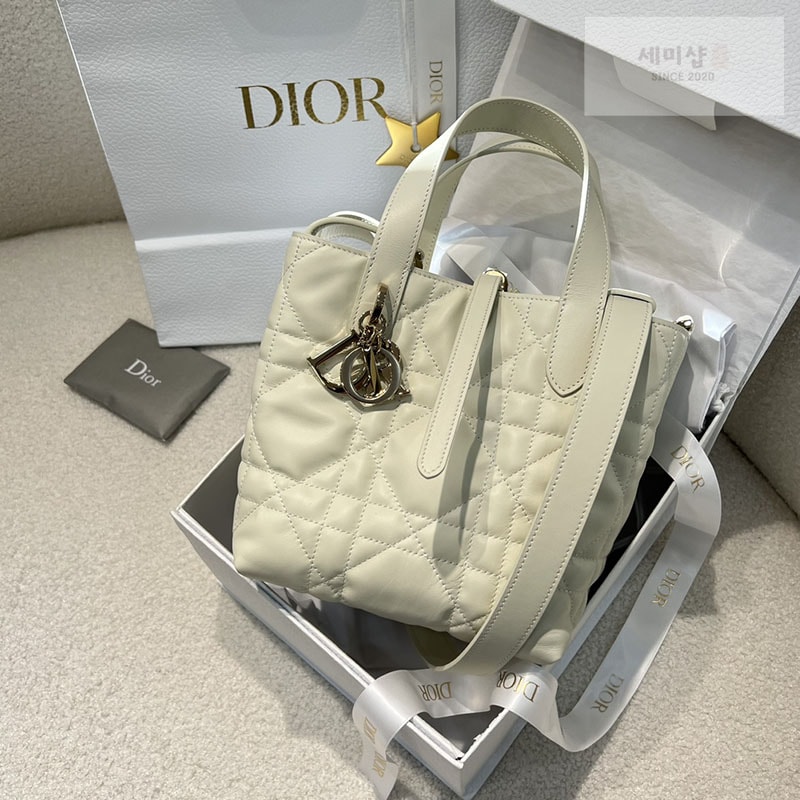 D I O R 디올 뚜주흐 스몰 버티컬 토트백 라떼 매크로까나쥬 Bag 9번 이미지
