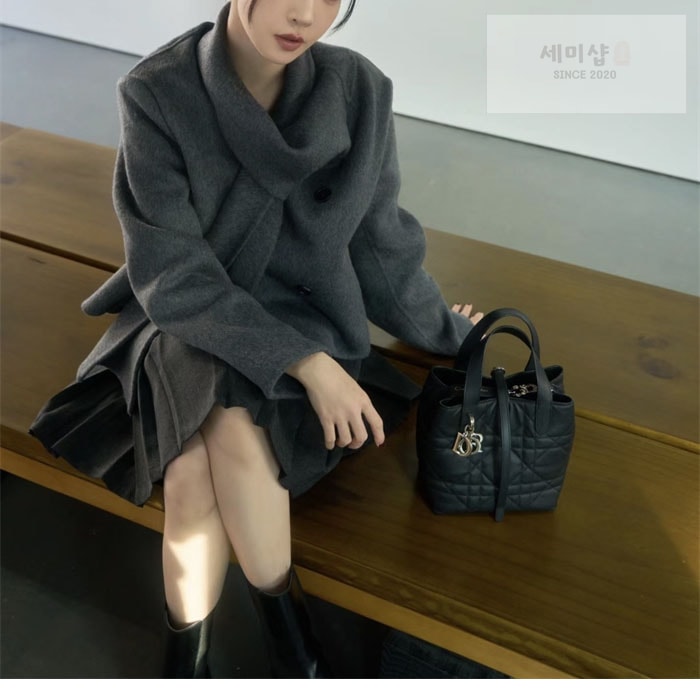 D I O R 디올 뚜주흐 스몰 버티컬 토트백 블랙 매크로까나쥬 Bag 11번 이미지