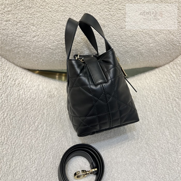 D I O R 디올 뚜주흐 스몰 버티컬 토트백 파우더 베이지 매크로까나쥬 Bag 1번 이미지