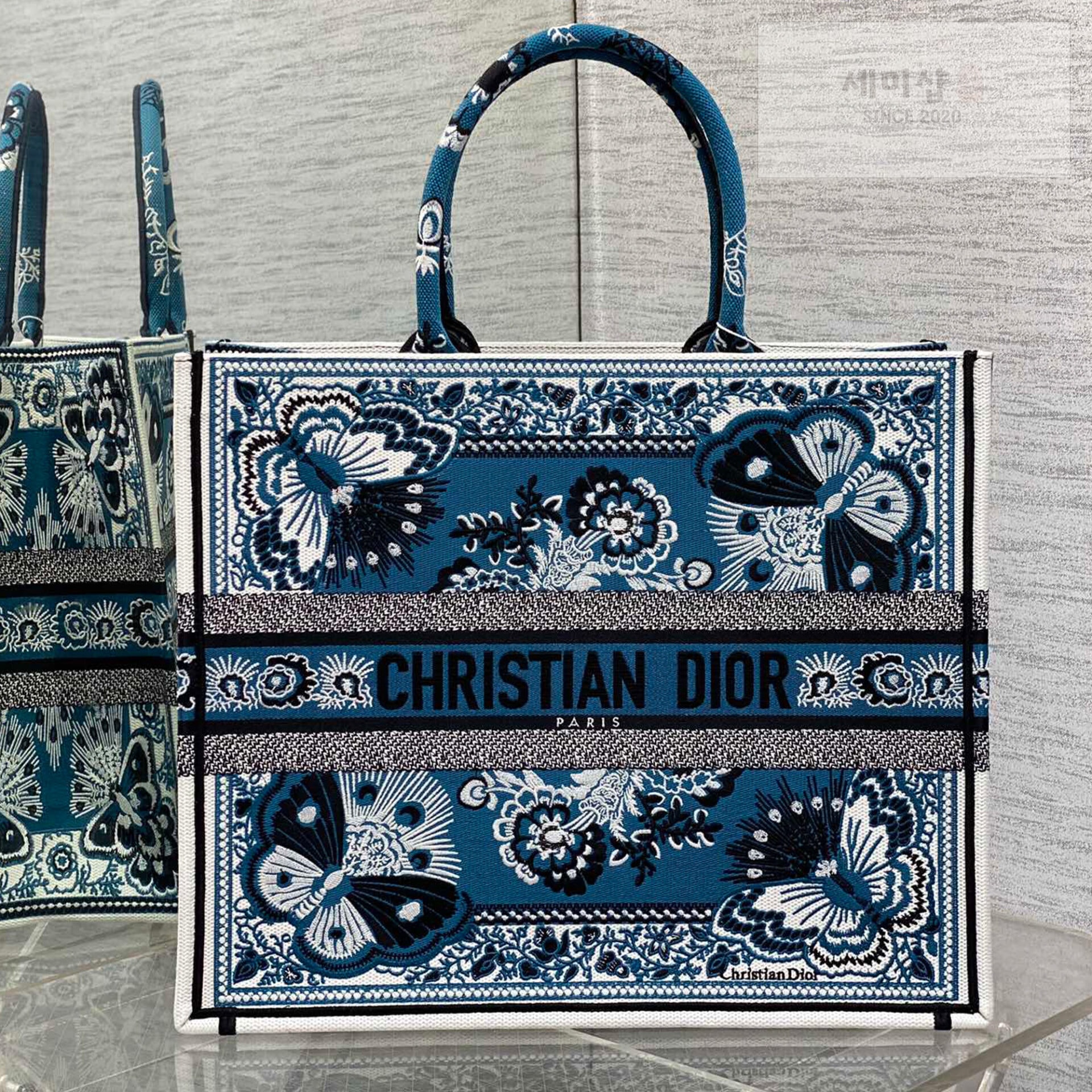 D I O R 디올 라지 버터플라이 멀티컬러 북 토드 백 41*35*18CM Bag 1번 이미지