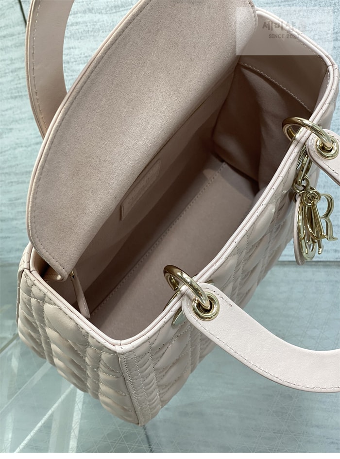 D I O R 디올 레이디 미디엄 토트백 까나쥬 레플리카 17번 이미지 - Bag | 세미샵 레플리카 사이트