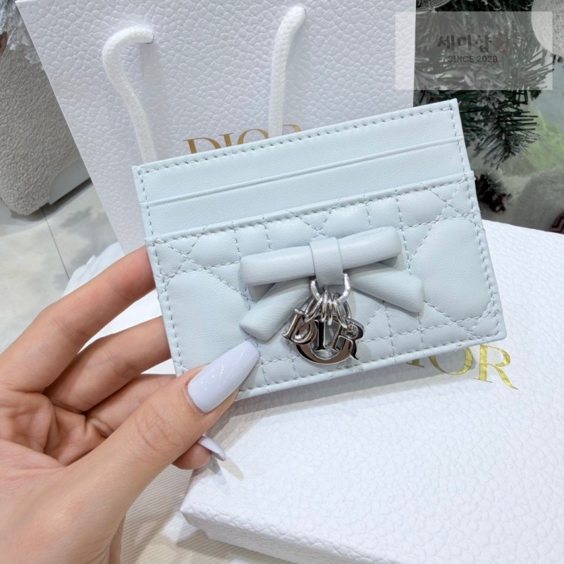 D I O R 디올 레이디 프리지아 카드 홀더 아이스 블루 Bag 13번 이미지