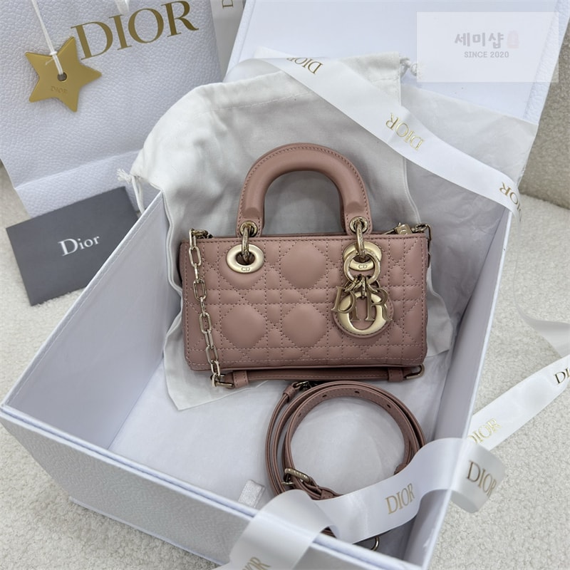 D I O R 디올 레이디 D-조이 마이크로 백 로즈 까나쥬 Bag 8번 이미지