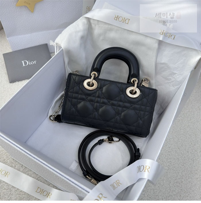 D I O R 디올 레이디 D-조이 마이크로 백 블랙 까나쥬 Bag 4번 이미지