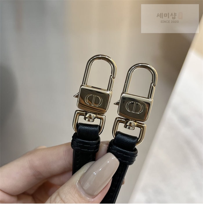D I O R 디올 레이디 D-조이 마이크로 백 블랙 까나쥬 Bag 18번 이미지