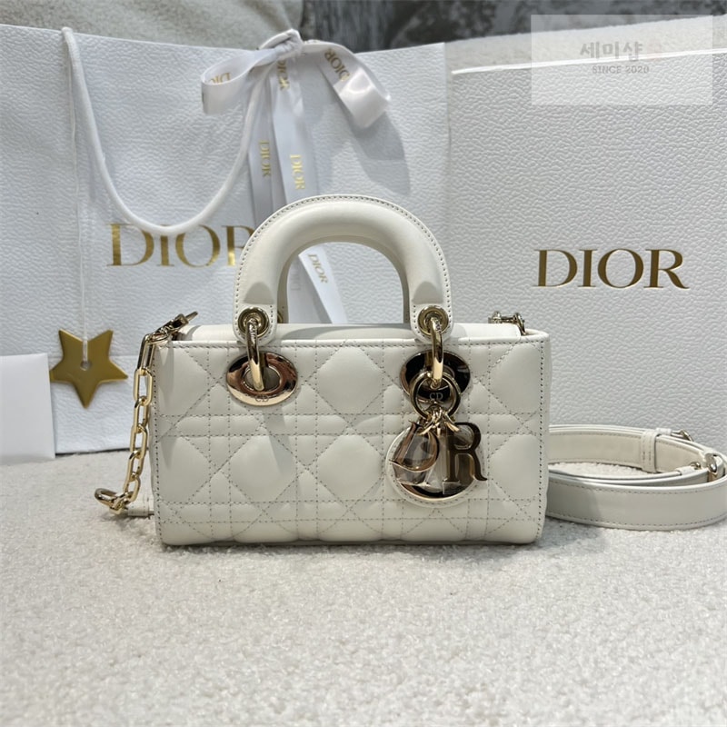D I O R 디올 레이디 D-조이 미니 백 라떼 까나쥬 Bag 4번 이미지