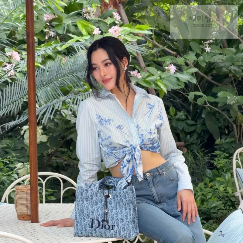 D I O R 디올 리비에라 스펀지 이펙트 북 토트 백 스몰 블루 오블리크 패브릭 블루 Bag 18번 이미지