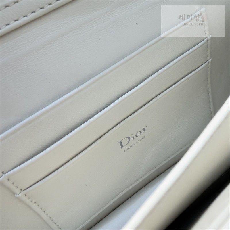 D I O R 디올 마이 미니 백 라떼 & 블랙 까나쥬 램스킨 라떼 Bag 11번 이미지