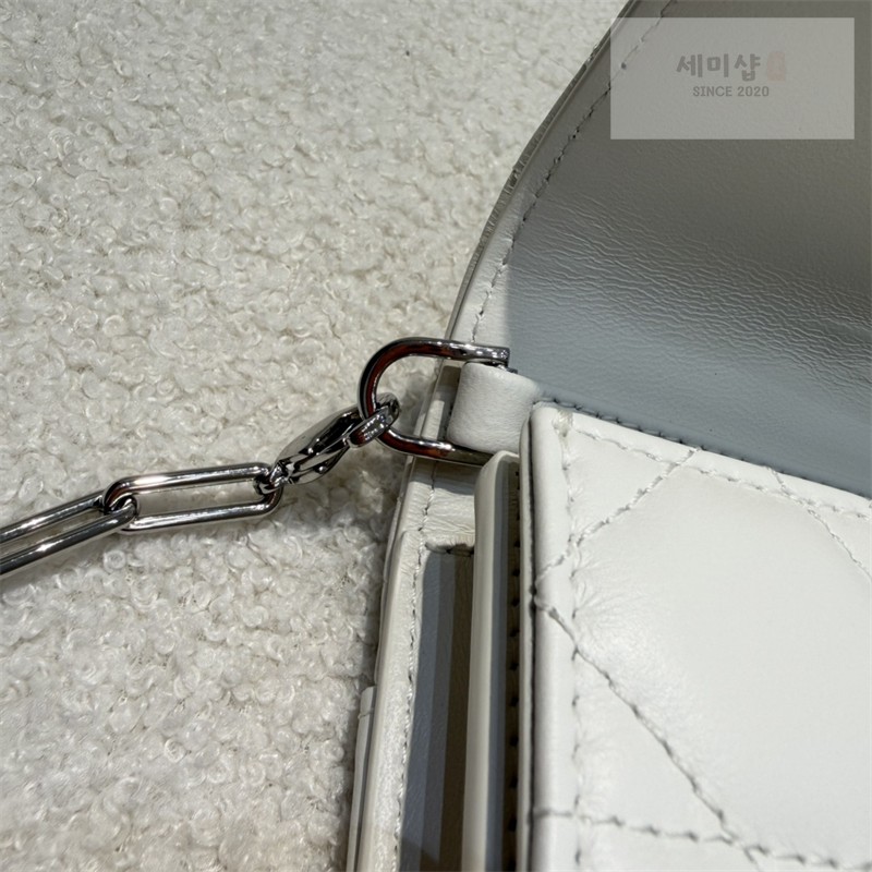 D I O R 디올 마이 미니 백 라떼 & 블랙 까나쥬 램스킨 라떼 Bag 14번 이미지