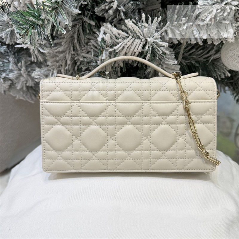D I O R 디올 마이 미니 백 크레 까나쥬 램스킨 아이보리 Bag 5번 이미지
