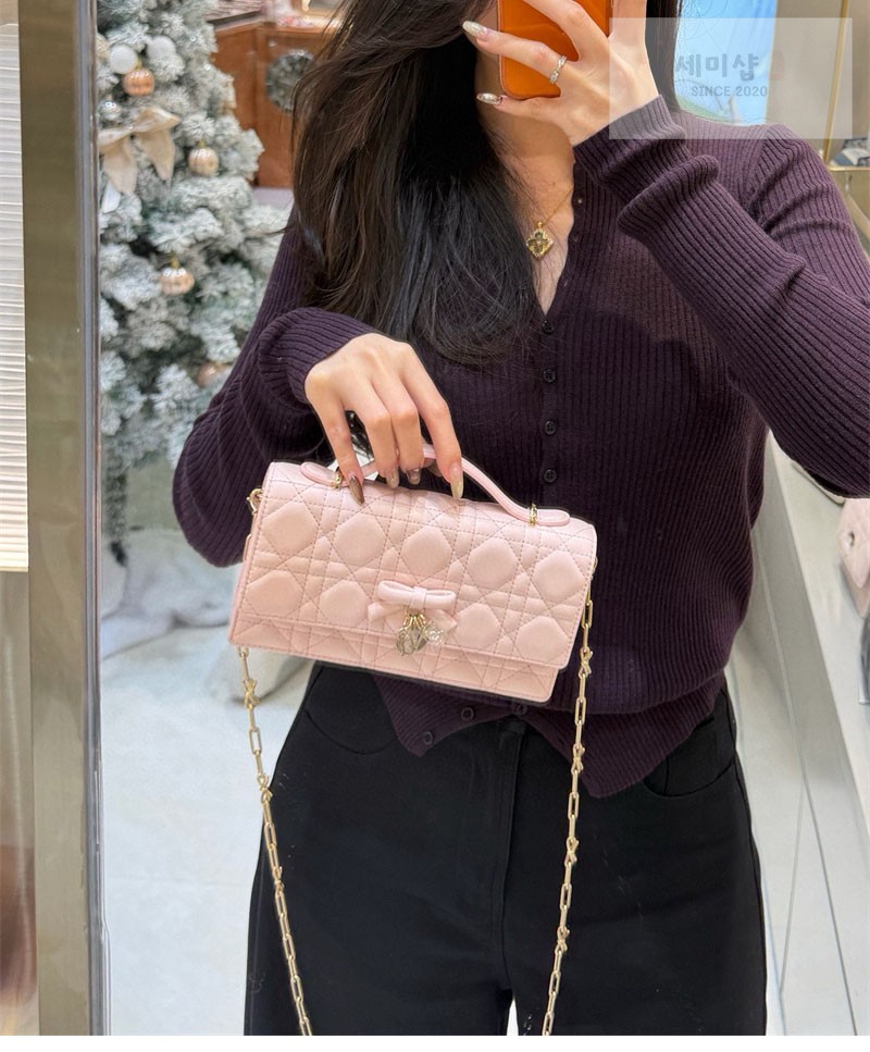 D I O R 디올 마이 미니 백 핑크 까나쥬 램스킨 파우더 핑크 Bag 2번 이미지