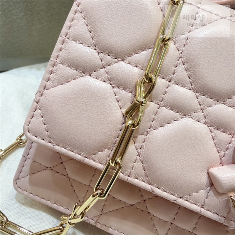 D I O R 디올 마이 미니 백 핑크 까나쥬 램스킨 파우더 핑크 Bag 8번 이미지