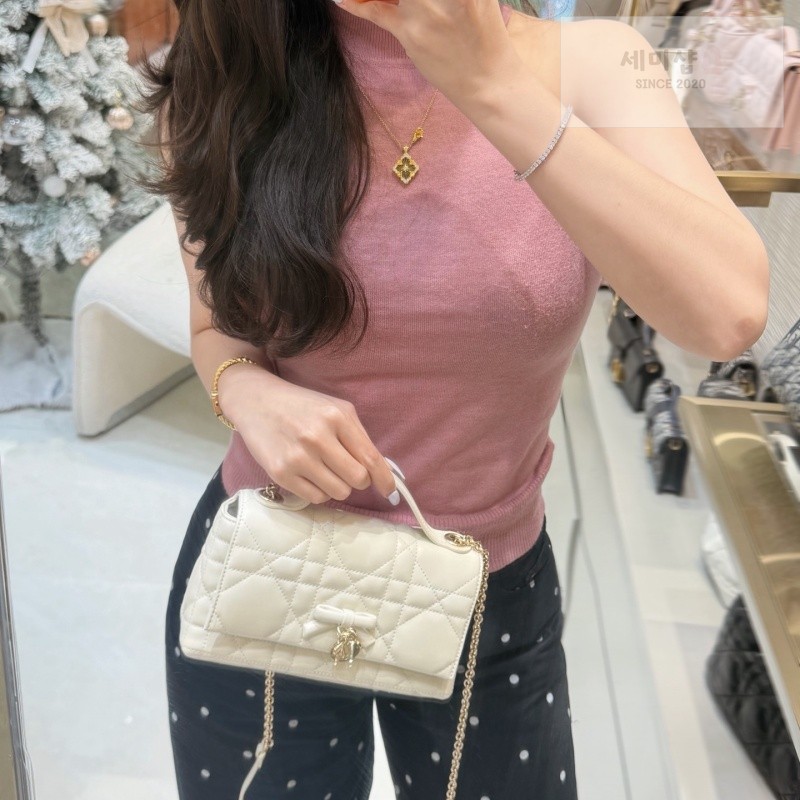 D I O R 디올 마이 텐더 탑핸들 백 미니 라떼 매크로 까나쥬 라떼 Bag 28번 이미지