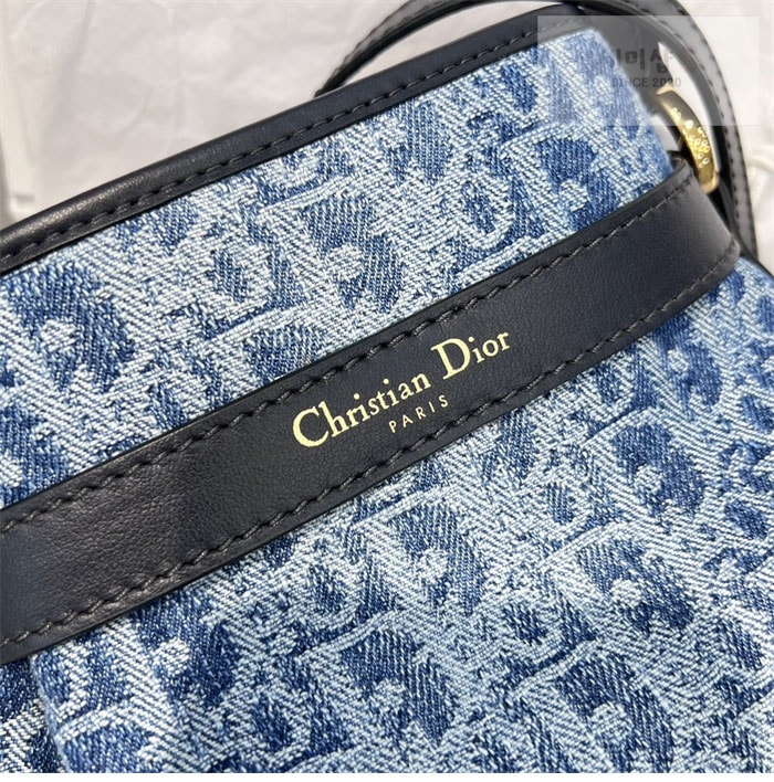 D I O R 디올 미디엄 C’est 쎄 백 데님 오블리크 Bag 16번 이미지
